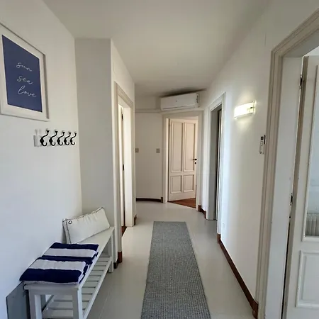 Apartment Colazione Sul Mare Grado